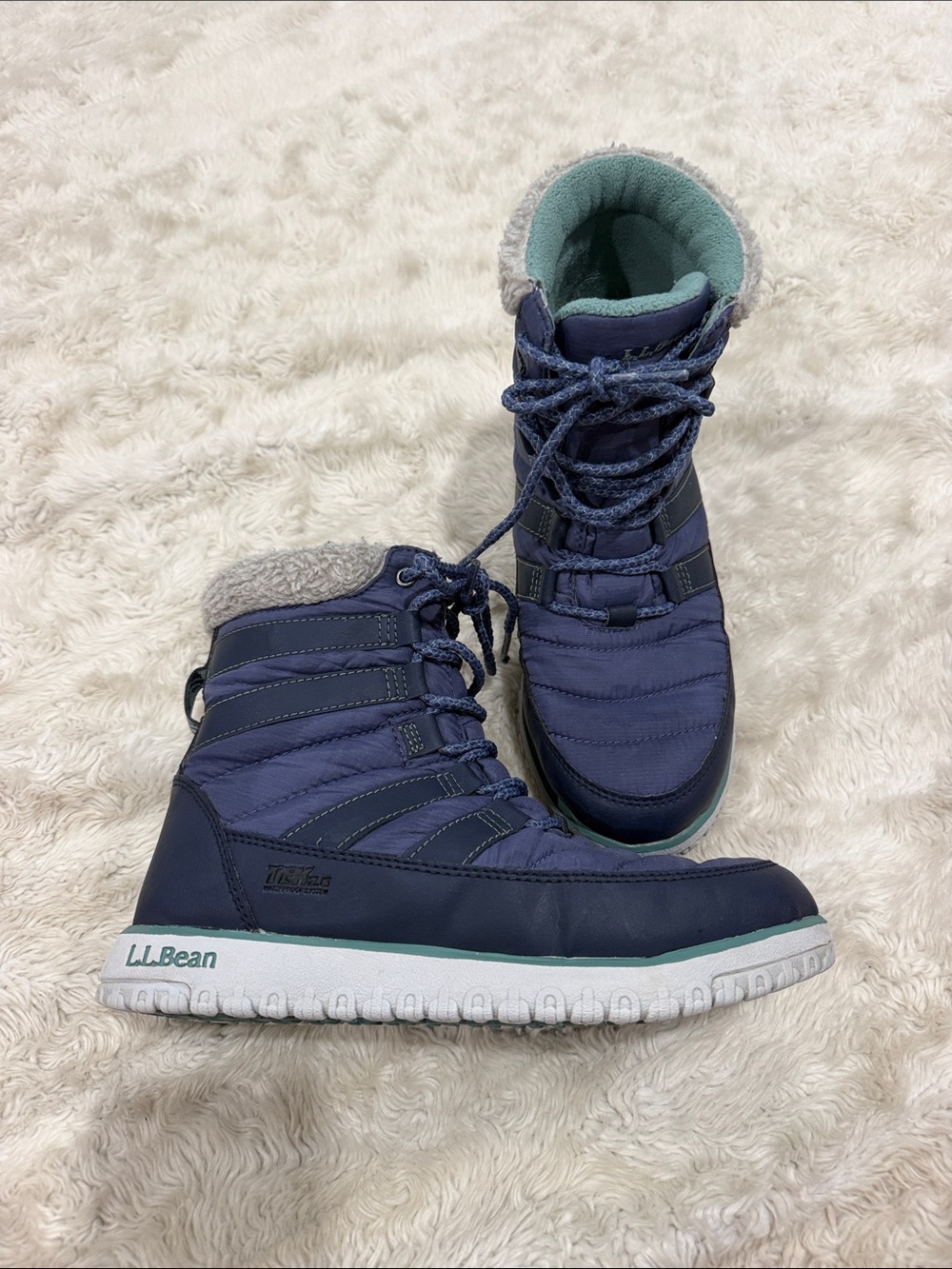 L.L. Bean Ultralight Quilted Insulated Boots Woman’s Size 6.5 in blue